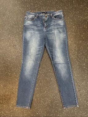 d. jeans Women's Skinny Faded Blue Stretch Jeans